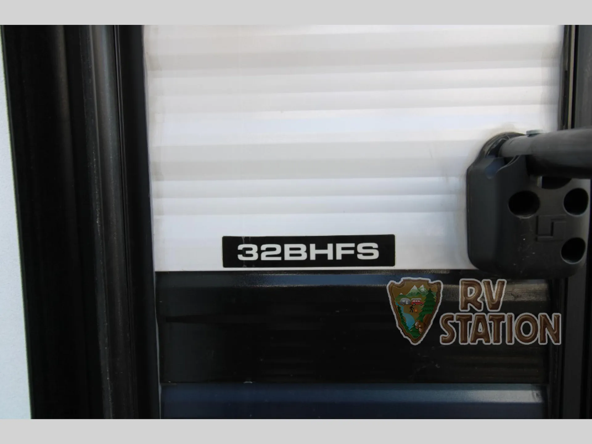 2027 Forest River Puma 32BHFS - Photo 3