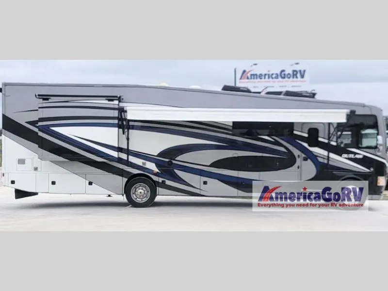 2016 Thor Motor Coach Outlaw 38RF - Photo 3