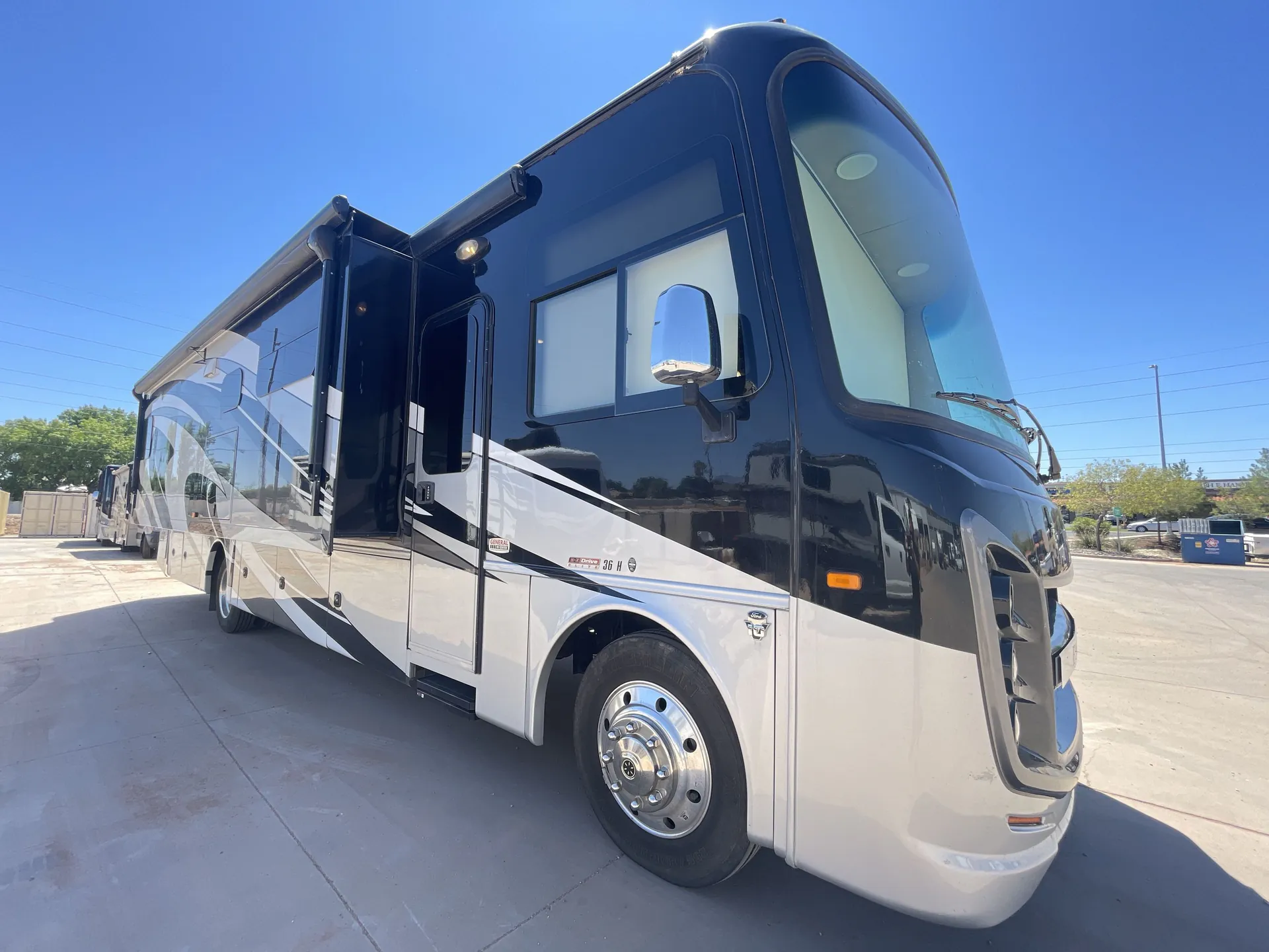 2019 entegra coach Emblem 36H - Photo 2