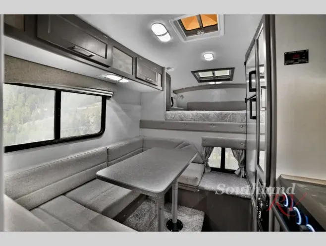 2027 Bigfoot 1500 Series 9.5FS - Photo 3