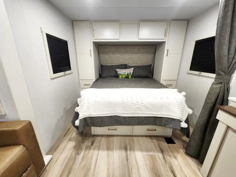 2026 Brinkley Model Ix 23X, Photos photo 20
