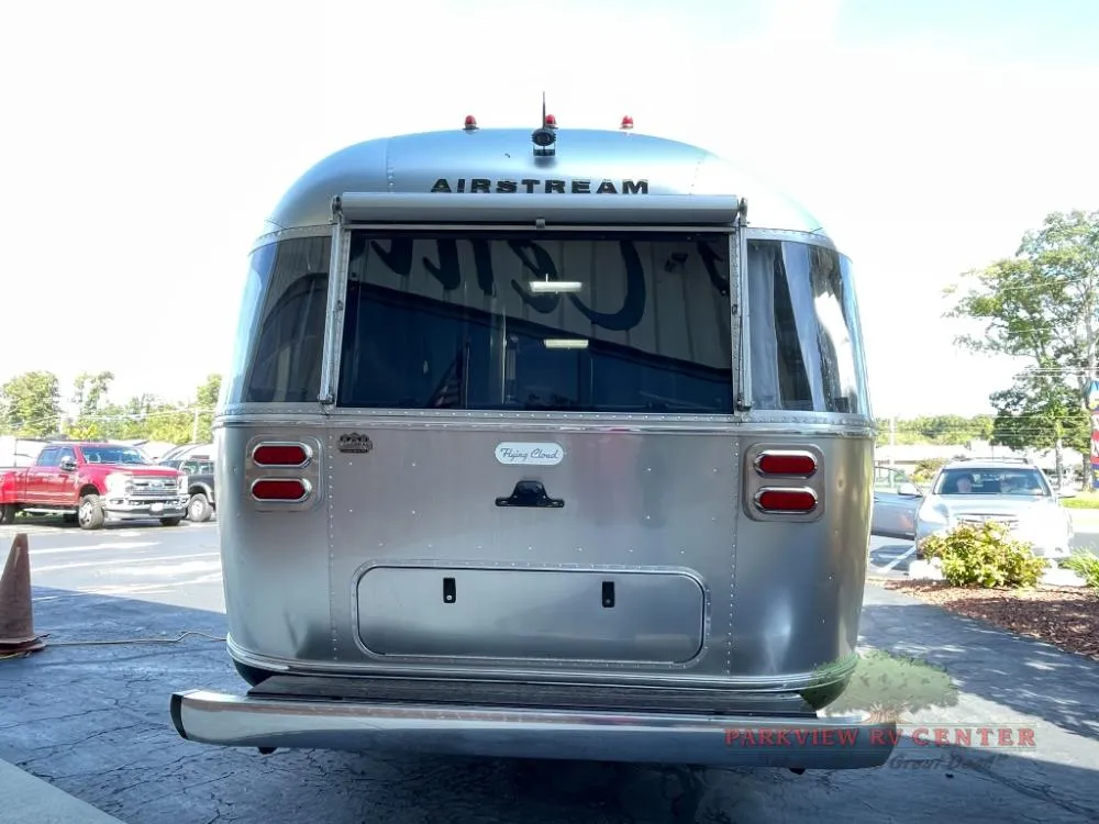 2024 Airstream Flying Cloud 28RB Twin - Photo 4