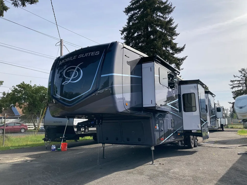 2025 DRV Mobile Suites 41FKRB - Photo 3