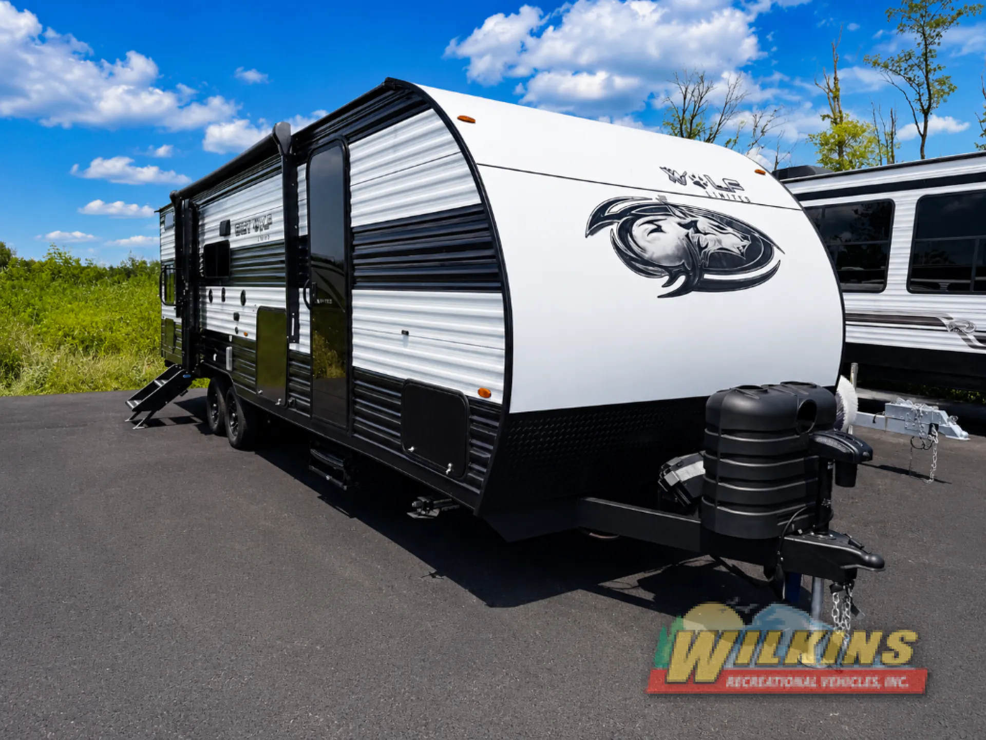 2023 Forest River Cherokee Grey Wolf 27DBH - Photo 2
