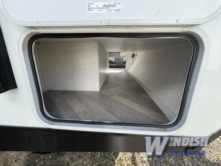 2025 Ember RV E-Series 18FBE - Photo 3