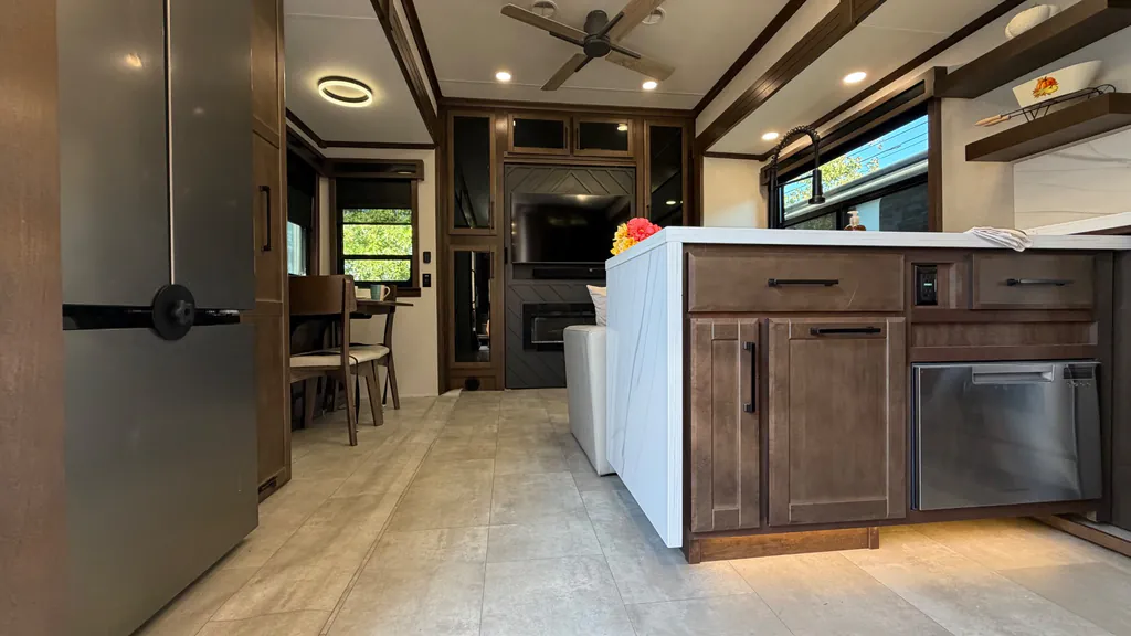 2025 Forest River RiverStone 44DBL, Photos photo 4