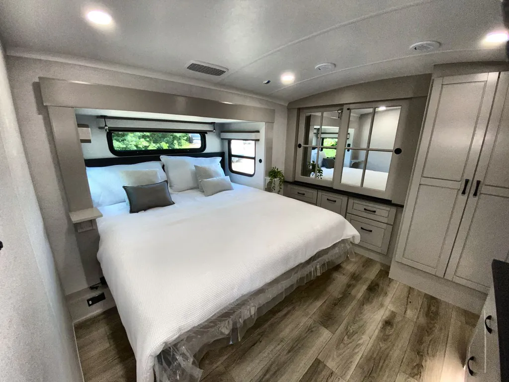 2026 Jayco North Point 395DSDB, Photos photo 12