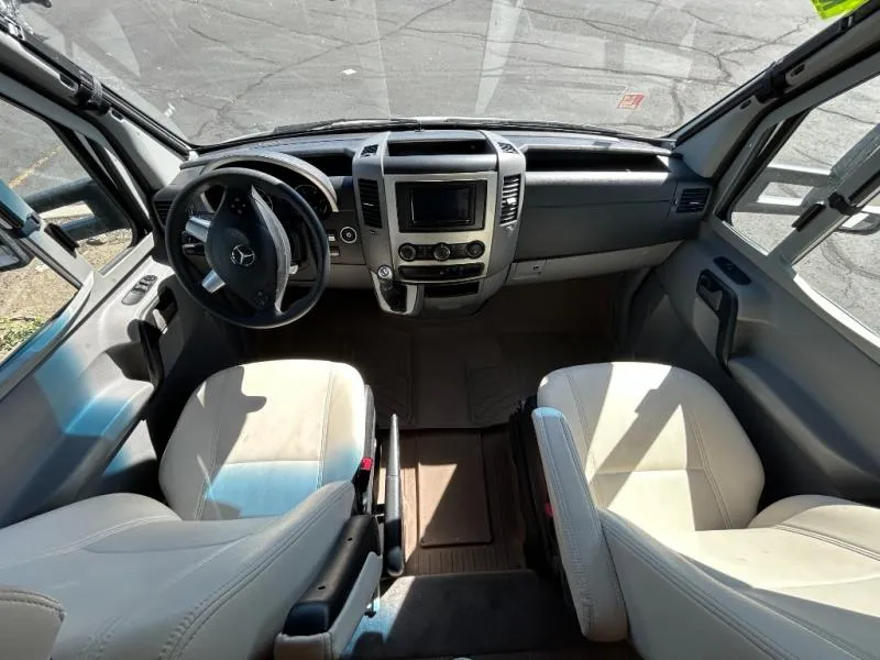 2018 Leisure Travel Unity 24FX - Photo 2