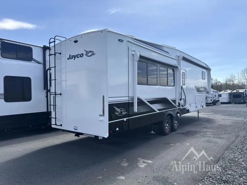 2026 Jayco Eagle 335LSTS - Photo 3