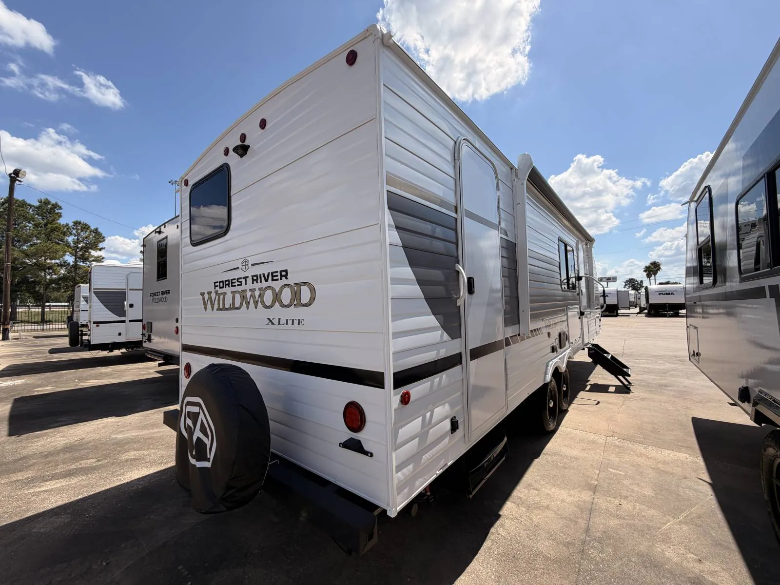 2027 Forest River Wildwood 263BHXL - Photo 4