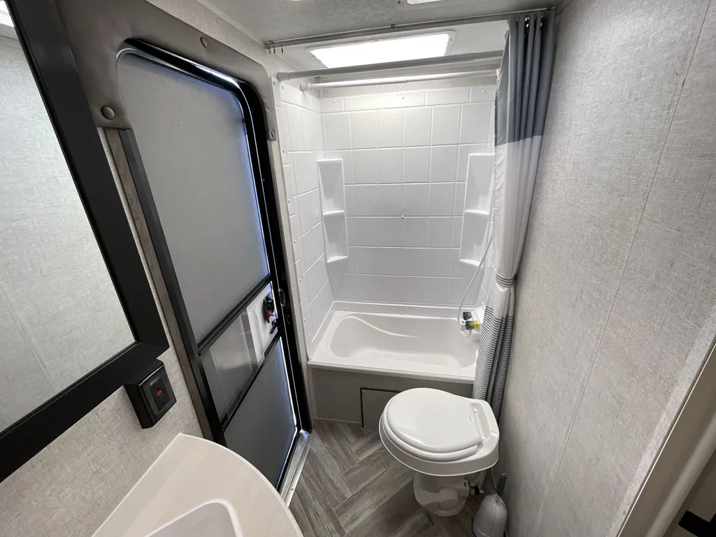 2020 Forest River EVO T2700, Photos photo 15