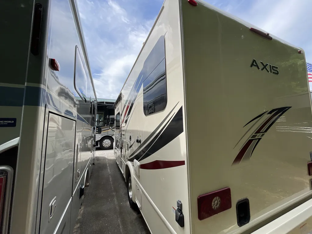 2022 Thor Motor Coach Axis 24.3, Photos photo 14