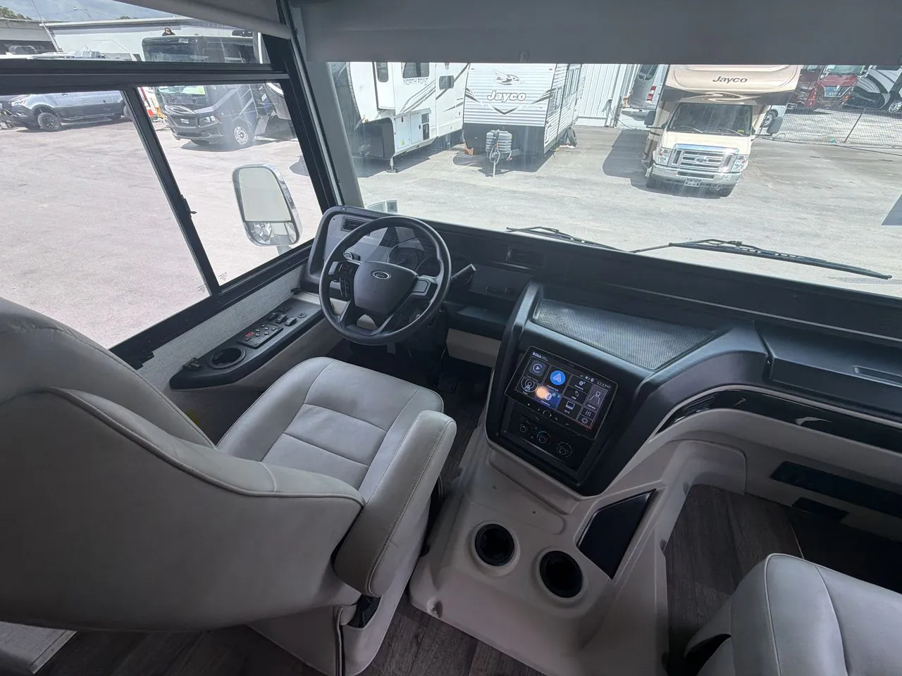 2023 Entegra Coach Vision XL 36A - Photo 3