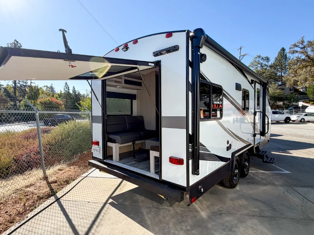2024 Heartland Sundance Ultra-Lite 21HB — Photo 1