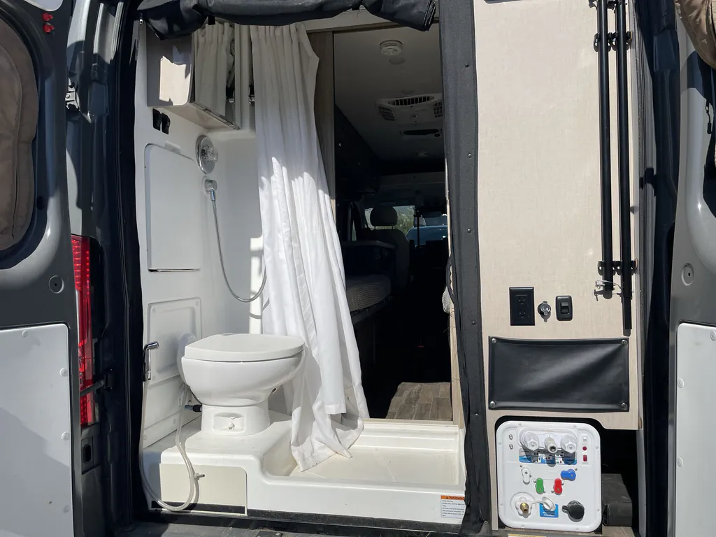 2024 Winnebago Travato 59KL, Photos photo 12