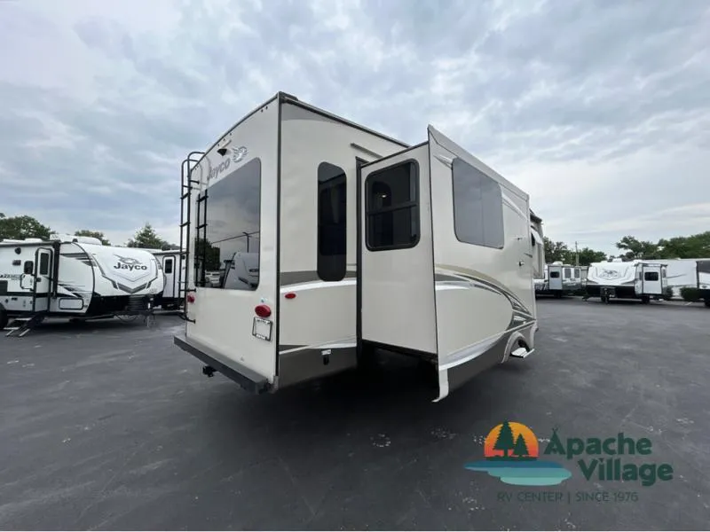 2018 Jayco Eagle 275RLTS - Photo 4