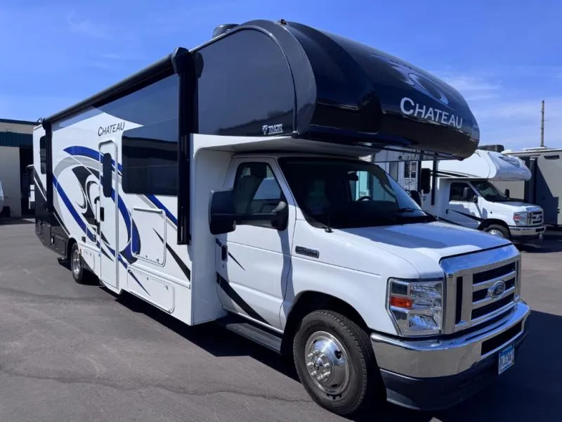2021 Thor Motor Coach Chateau 31B - Photo 2