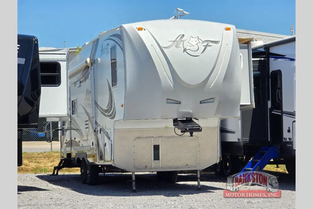2018 Northwood Arctic Silver Fox Edition Used    29-5T - Main photo