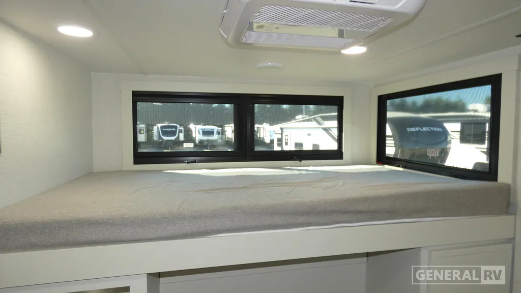 2027 Brinkley Model Z AIR 315, Photos photo 30