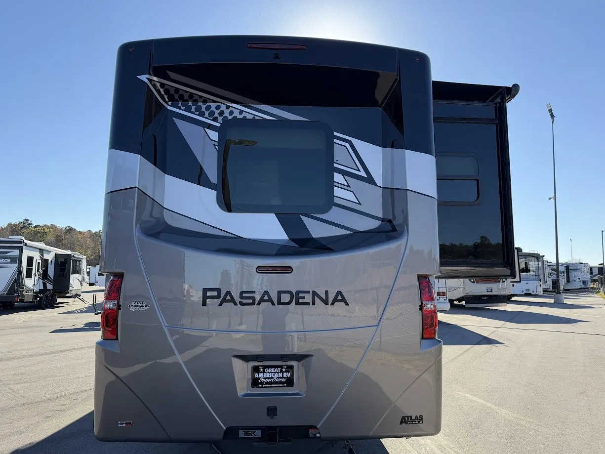 2026 Thor Motor Coach Pasadena 34XG - Photo 4