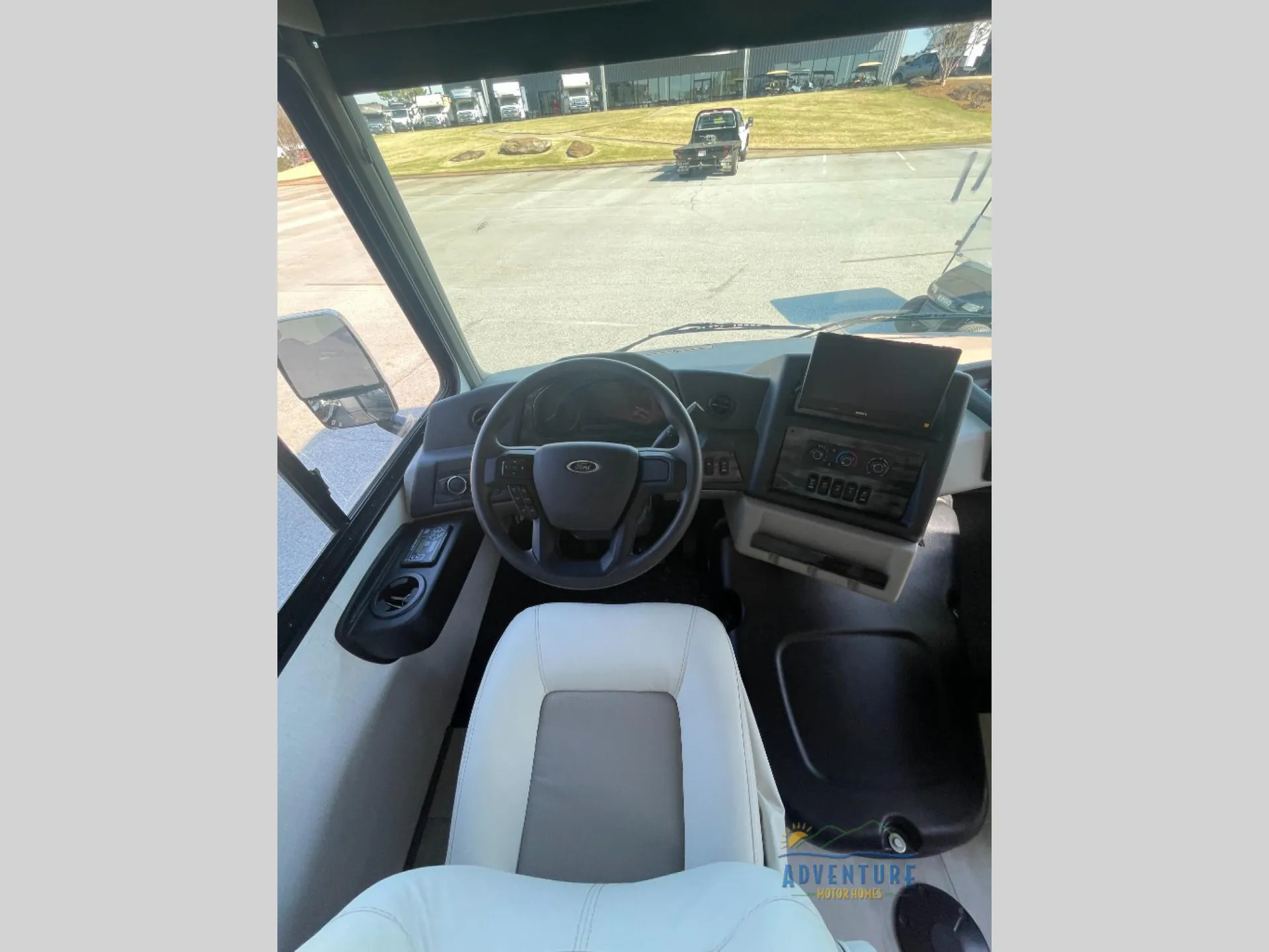 2026 Forest River Georgetown 5 Series 34H5 — Photo 6