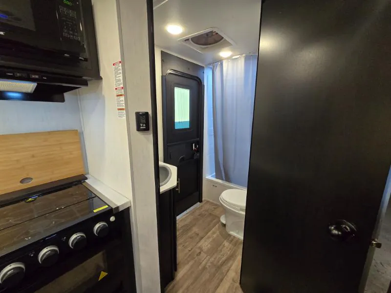 2022 Forest River Cherokee 274BRB, Photos photo 32