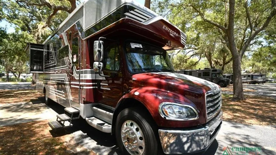 2026 Entegra Coach Accolade XL 37K - Photo 2