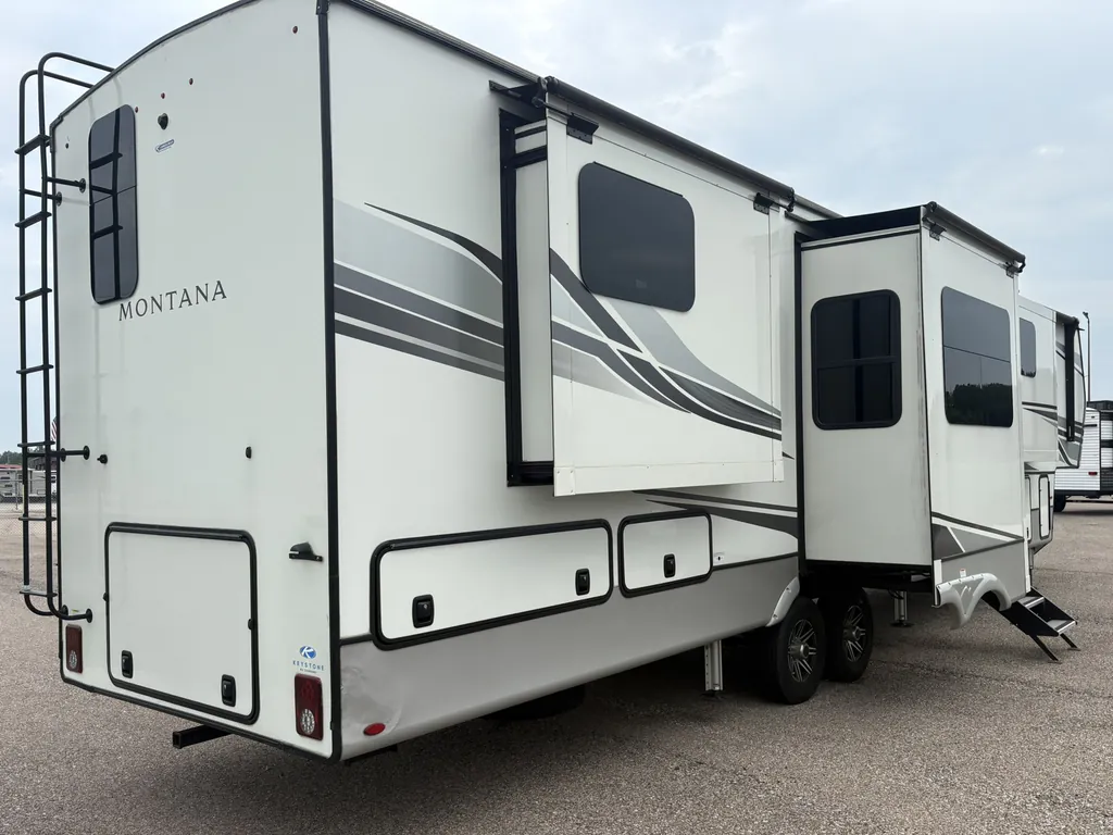 2023 Keystone Montana 3901RK, Photos photo 4