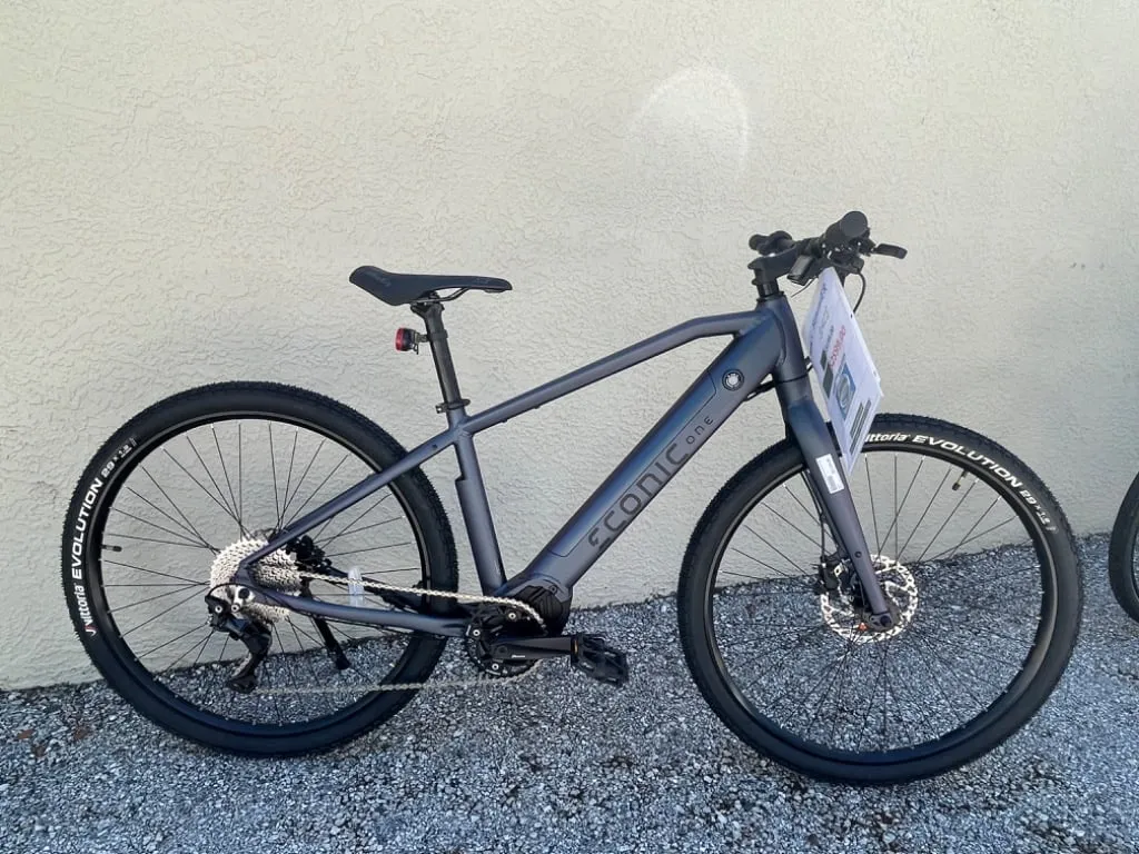 2024 ECONIC E CONIC BLACK - Photo 3