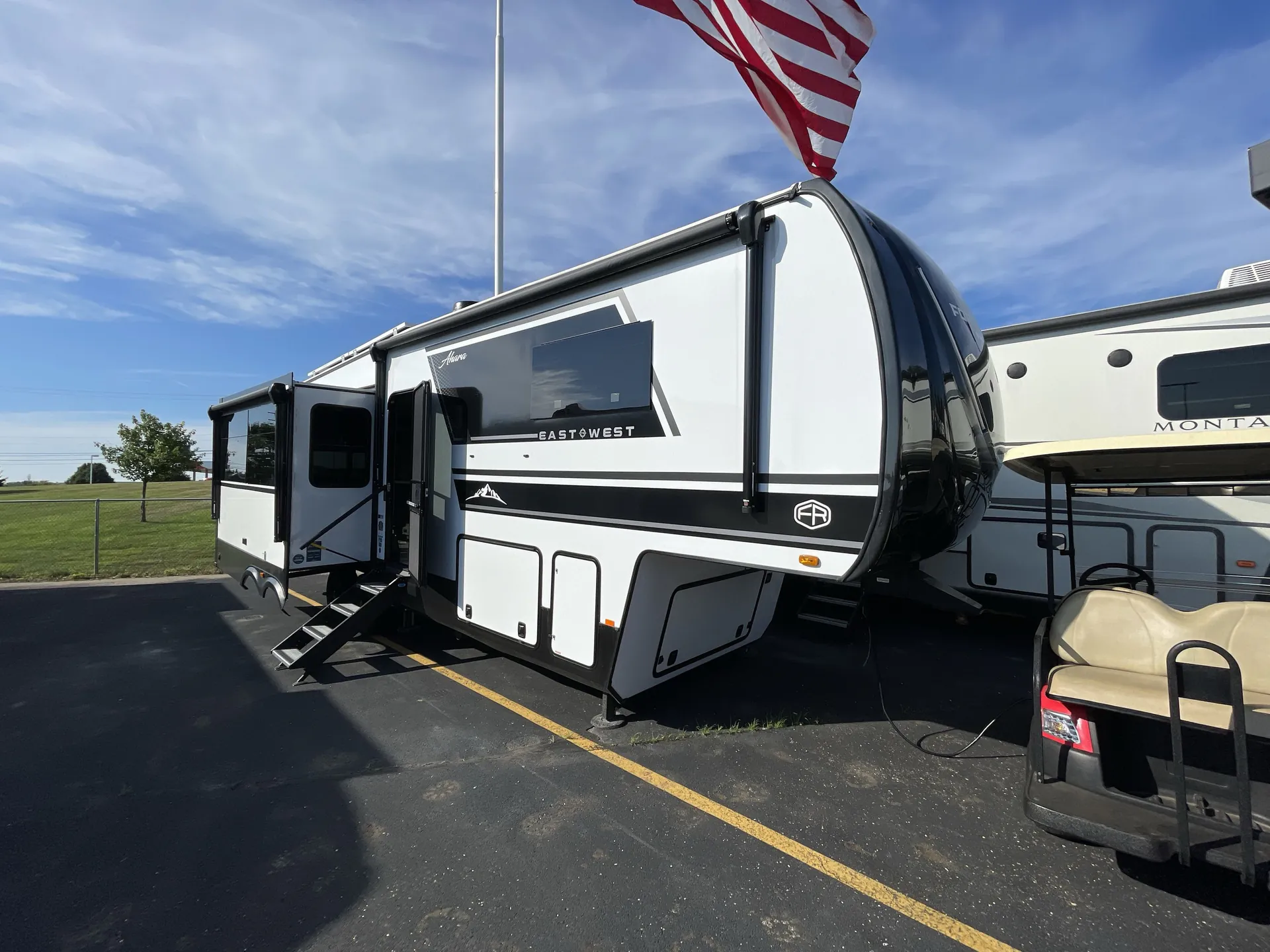 2025 East to West Ahara 325RL - Photo 2