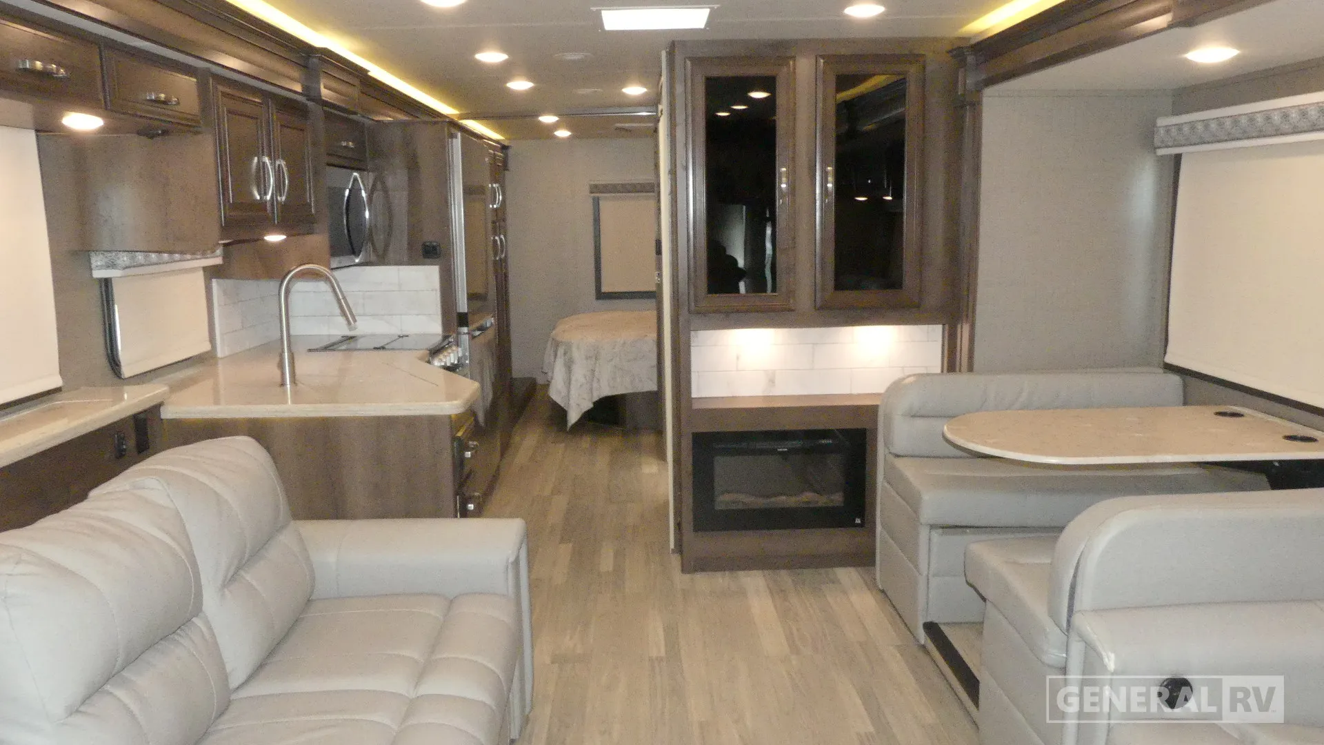 2021 Entegra Coach Vision XL 34G - Photo 3