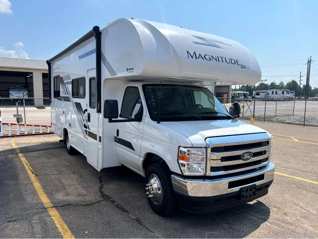 2026 Thor Motor Coach Magnitude GZ25 - Main photo