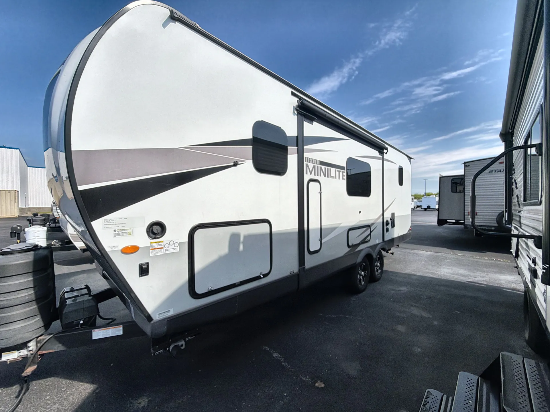 2023 Forest River Rockwood Mini Lite 2509S — off campside