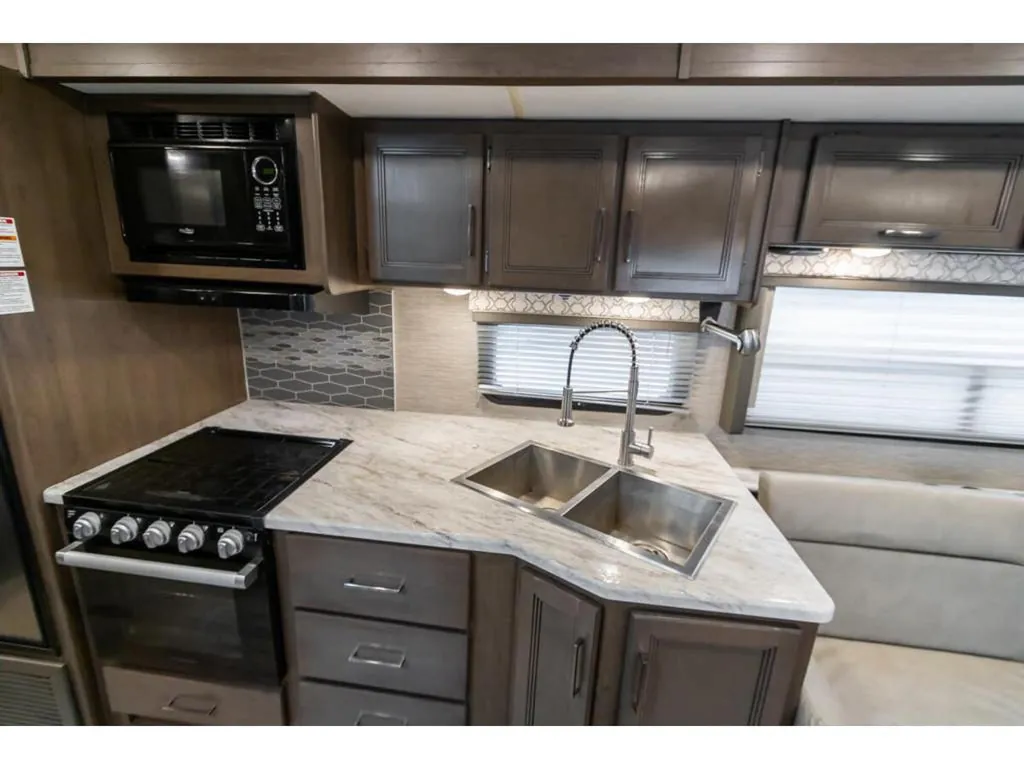 2022 Thor Motor Coach Freedom Traveler A29, Photos photo 10