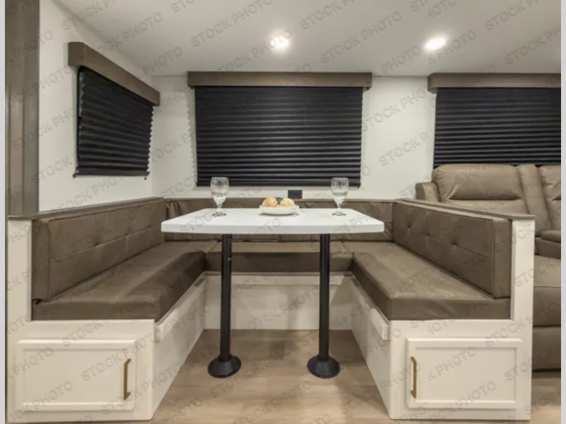 2027 Grand Design Transcend 325BHT - Photo 4