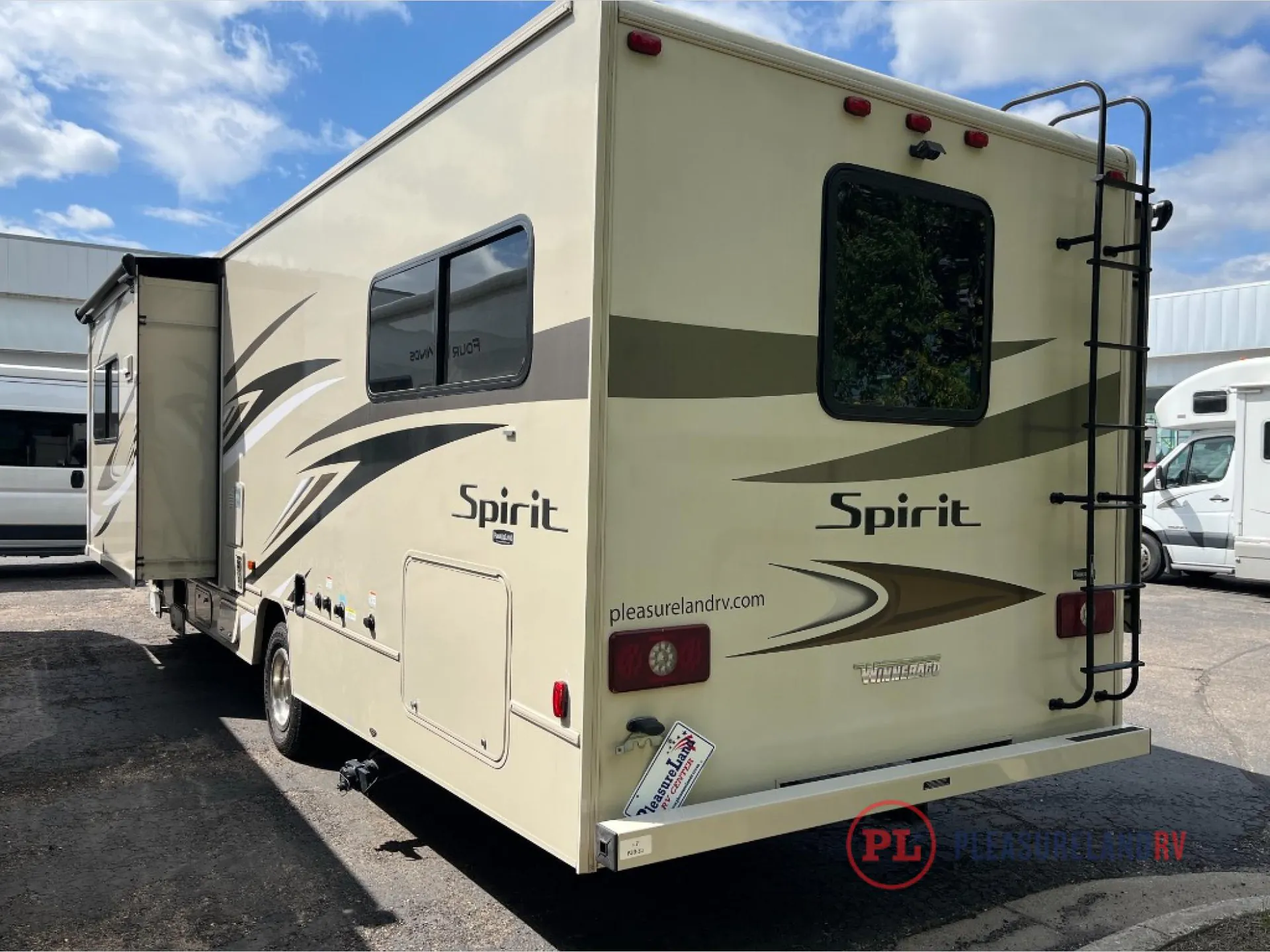 2022 Winnebago Spirit 31H - Photo 4