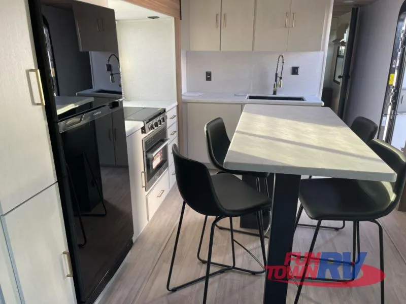 2026 Forest River Vibe 2800RL - Photo 4
