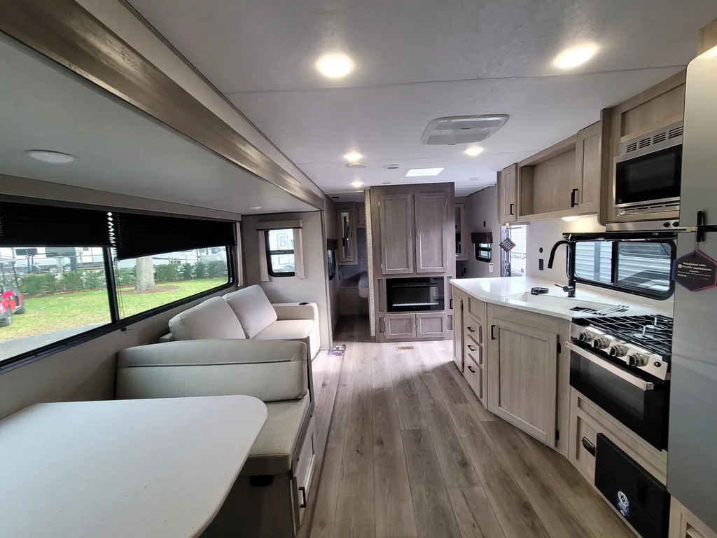 2026 Coachmen Catalina Legacy Edition 243RBS, Photos photo 18