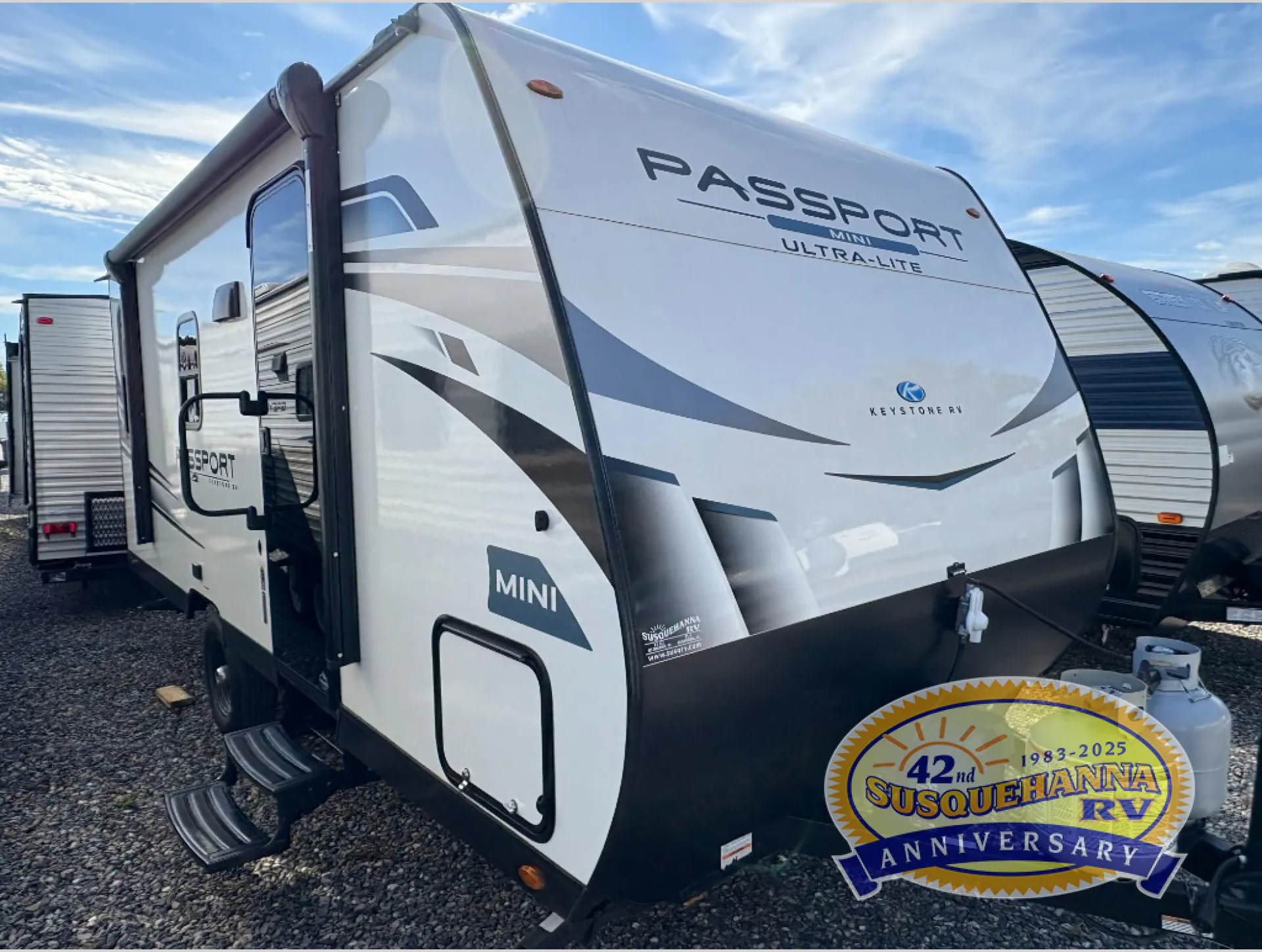 2024 Keystone Passport Mini 190RD - Photo 2