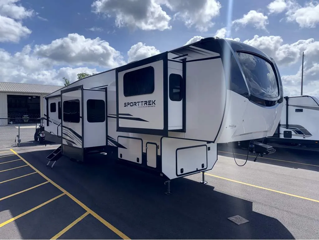 2026 Venture RV SportTrek 5 Touring Edition STTF365VFL - Main photo