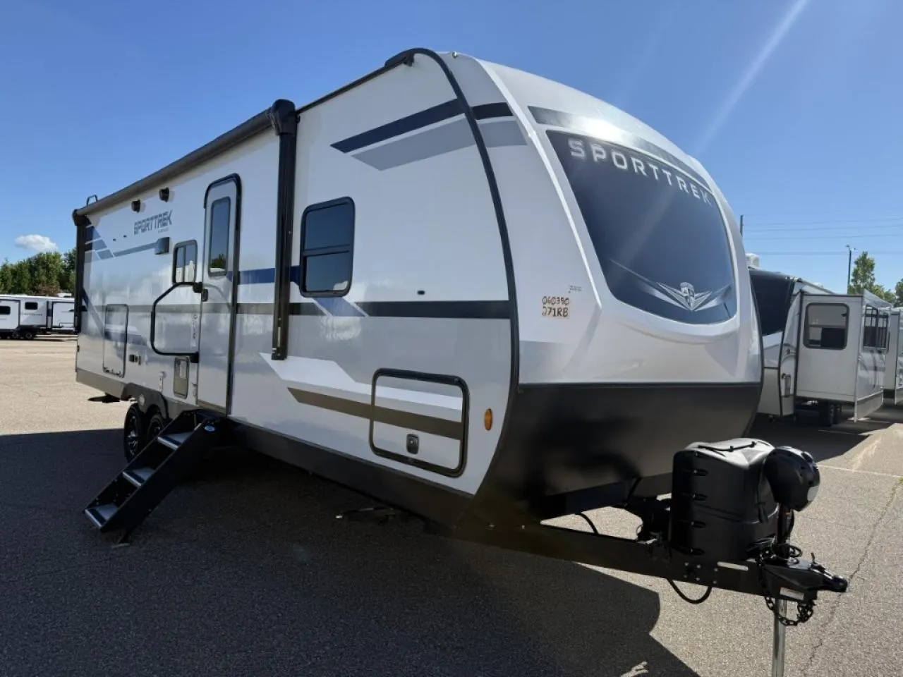 2022 Venture RV SportTrek 271VMB - Photo 2