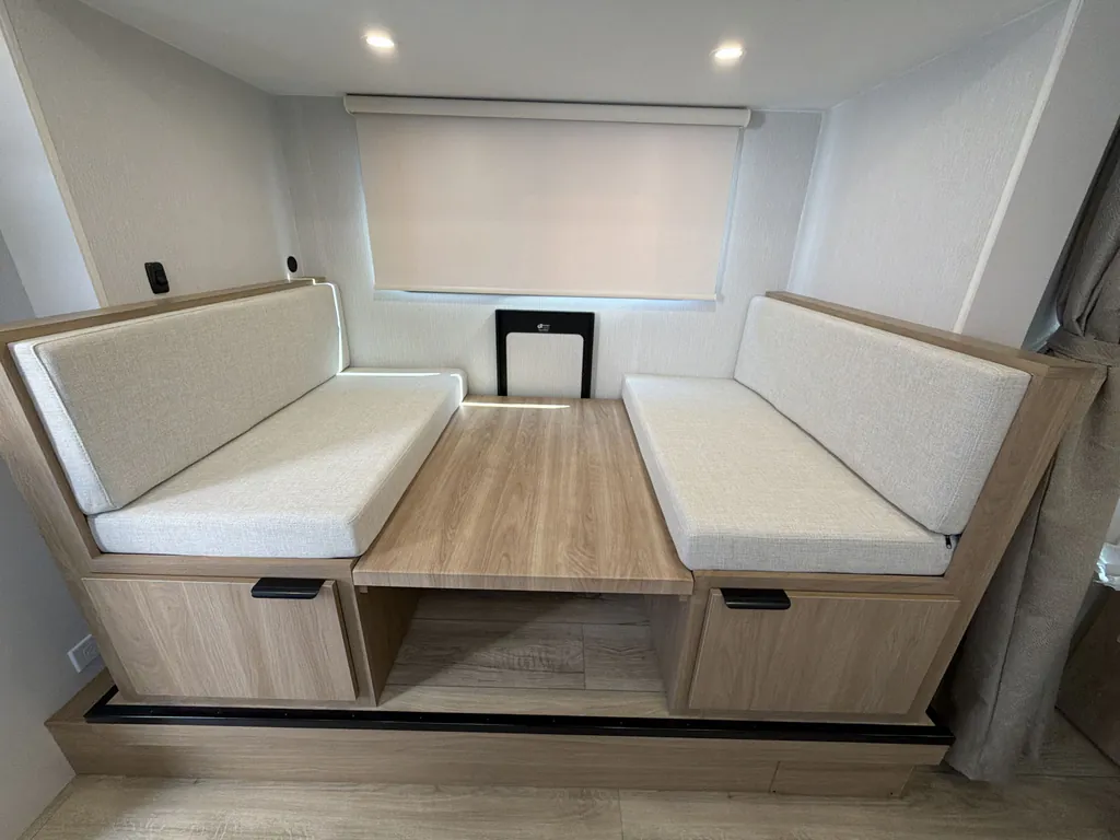 2027 Winnebago Micro Minnie 2108DS, Photos photo 8