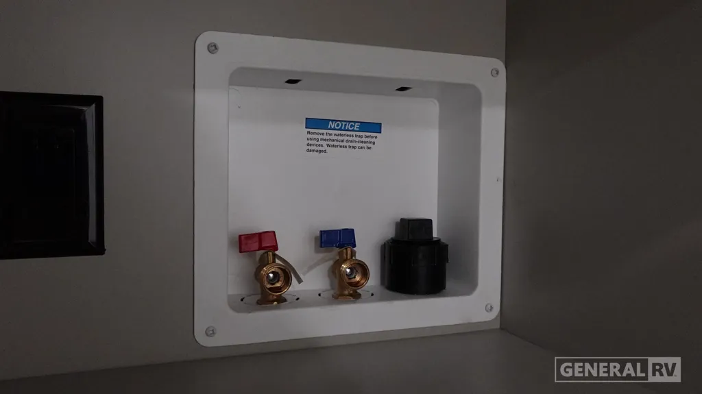 2026 Brinkley Model G 4000, Photos photo 11
