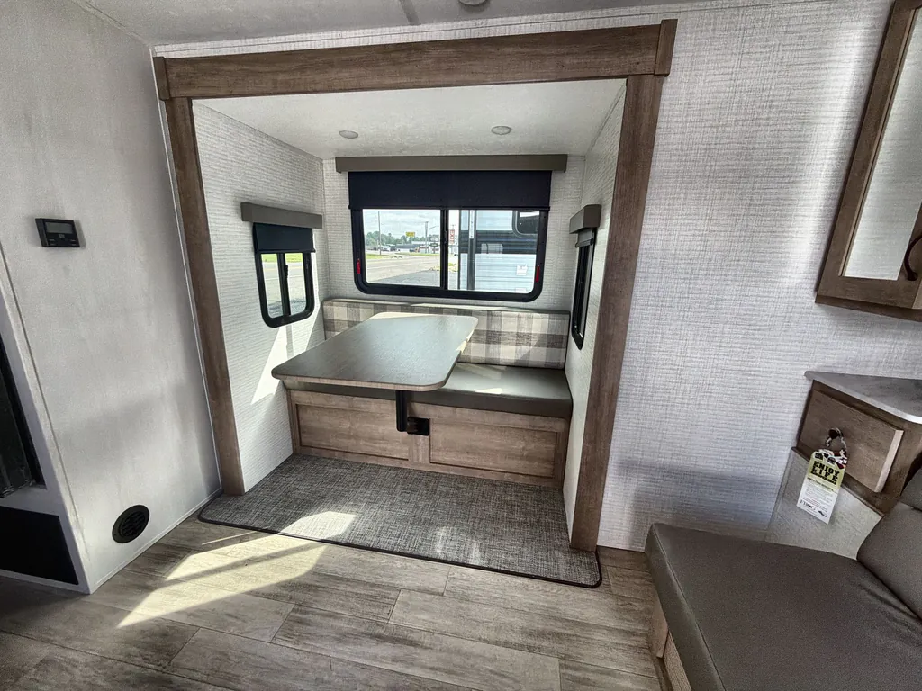 2025 Forest River Solaire 2085BHS, Photos photo 15