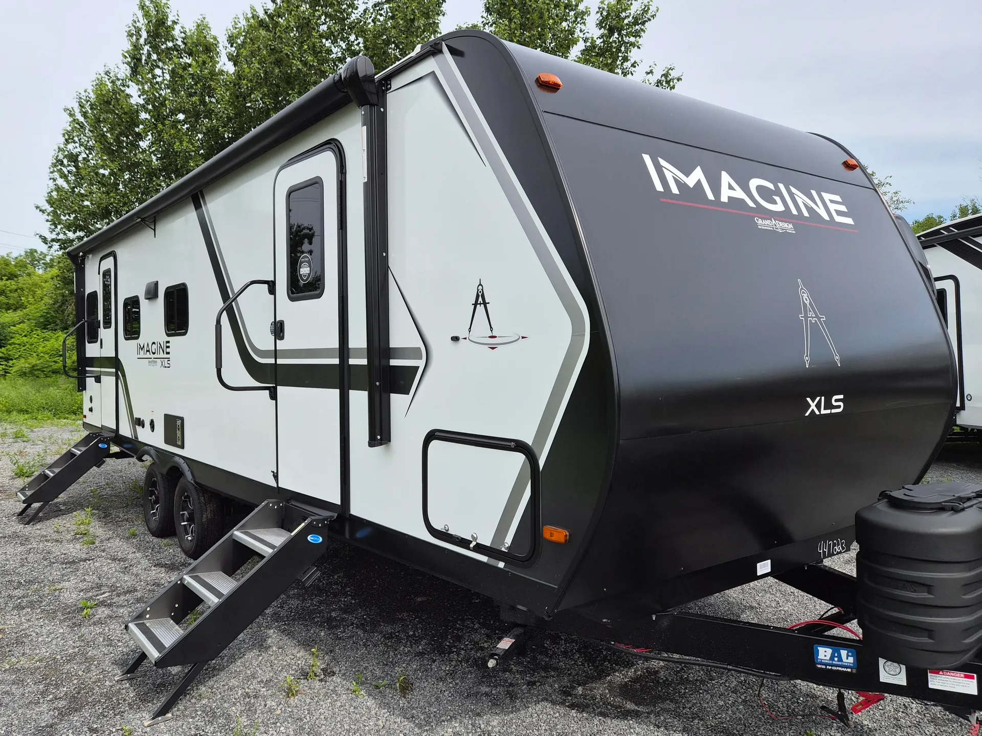 2027 Grand Design Imagine XLS 25RLE - Photo 2