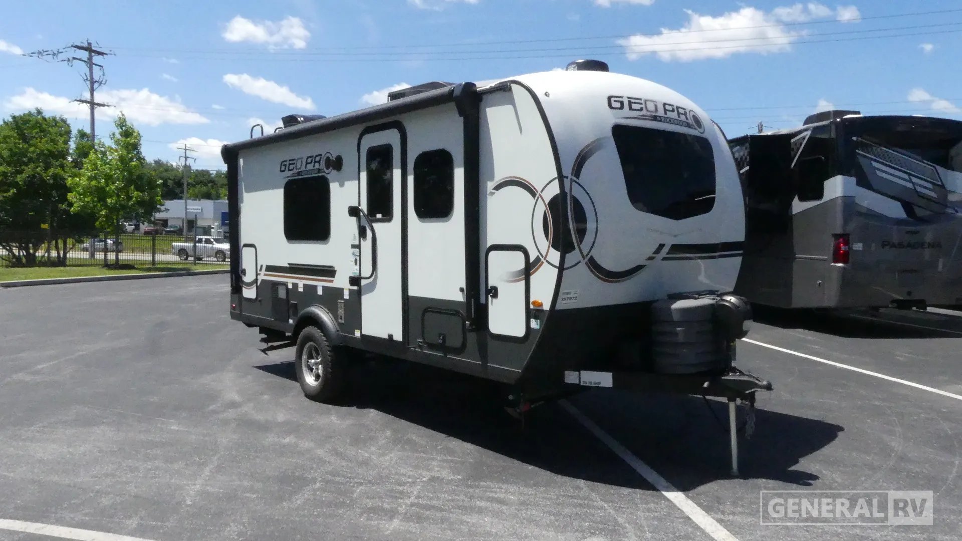 2024 Forest River Rockwood Geo Pro G19FD - Photo 2