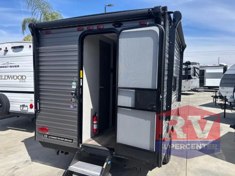 2026 Coachmen RV Catalina Summit Series 7 134REX - Photo 4