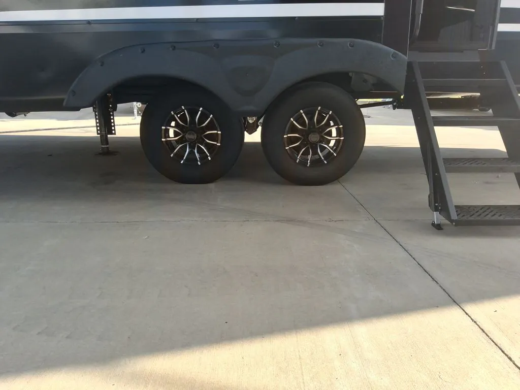 2027 Forest River RV WOLVERINE 32JF - Photo 3
