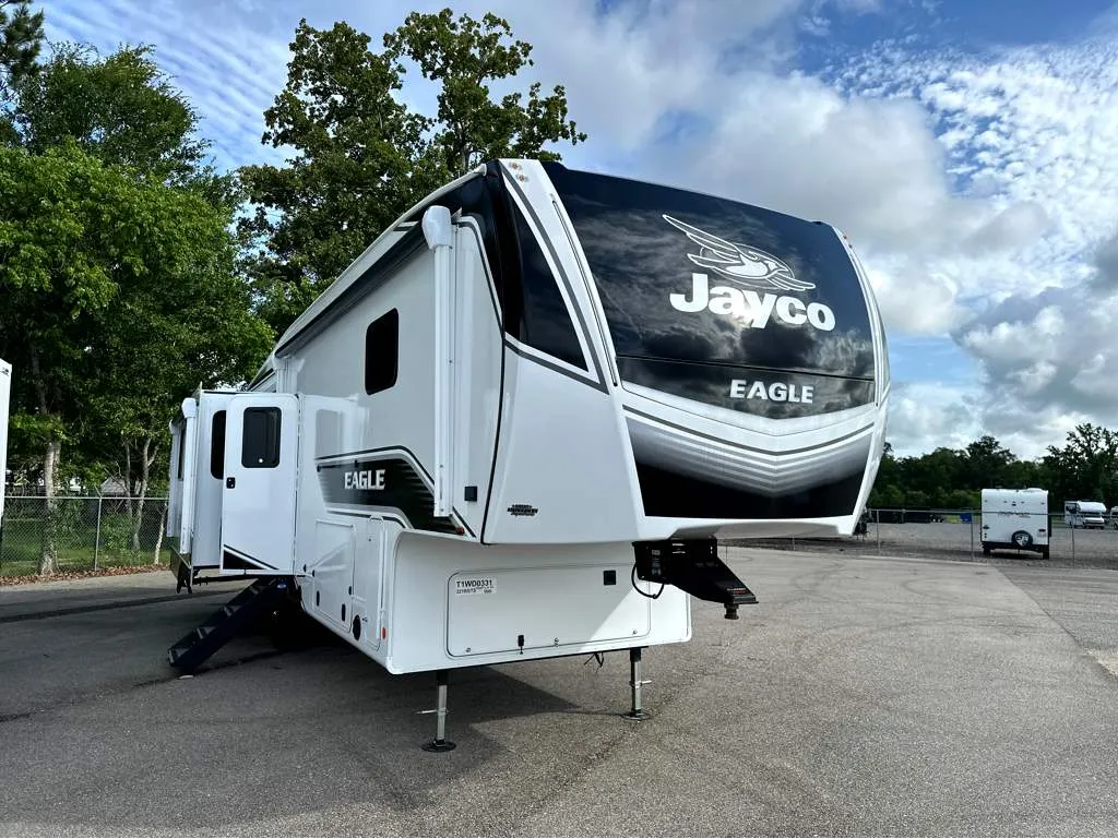 2026 Jayco Eagle 321RSTS - Photo 2