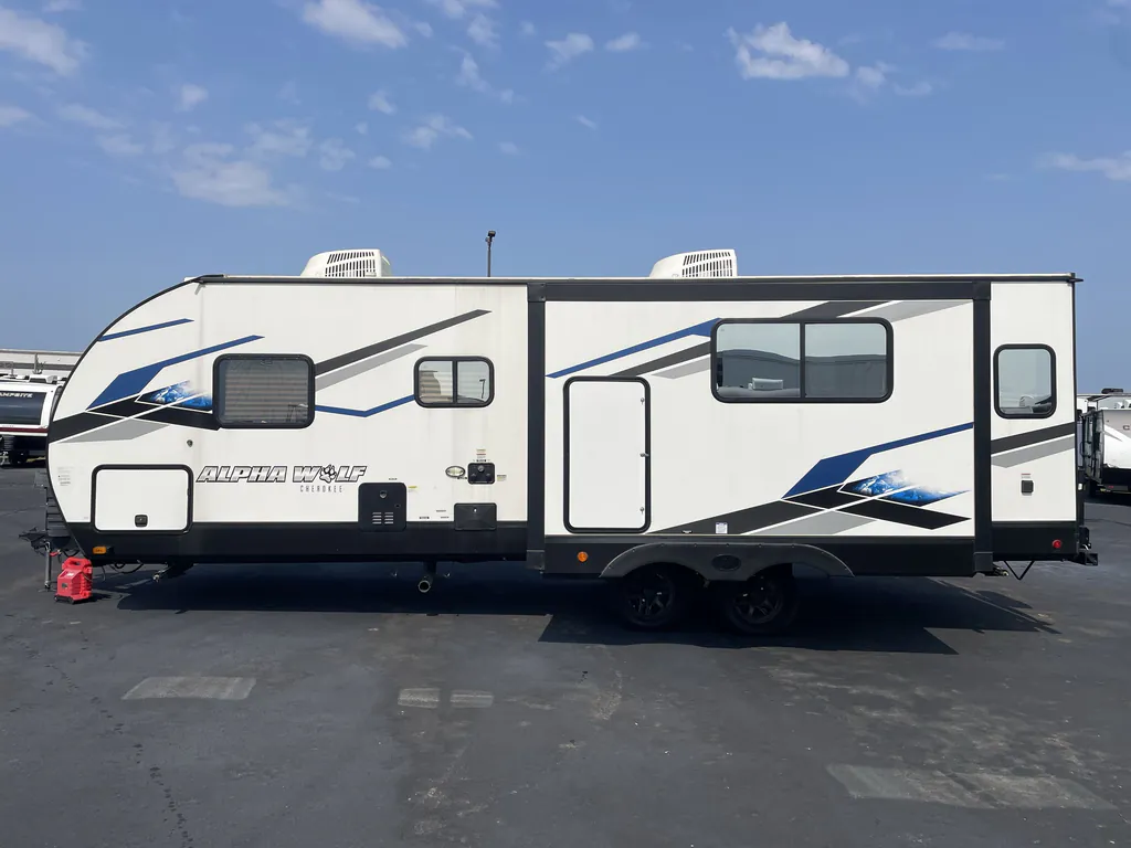 2024 Forest River Cherokee Alpha Wolf 2500RL-L, Photos photo 4
